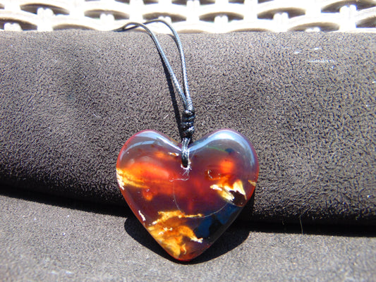 10 gr Heart Pendant Indonesian Blue Amber for Healing PBAIK68