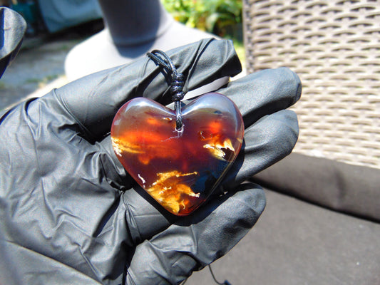 10 gr Heart Pendant Indonesian Blue Amber for Healing PBAIK68