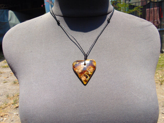7 gr Heart Pendant Indonesian white Amber for Healing PB177