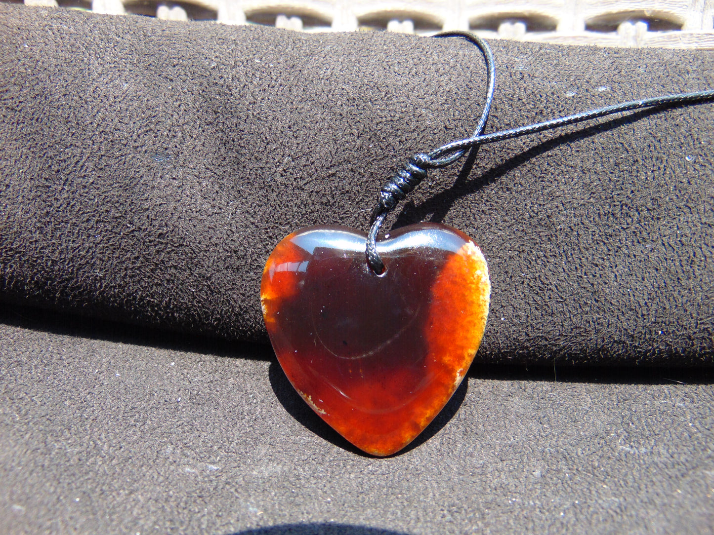 13 gr Heart Pendant Indonesian White Amber for Healing PCA134