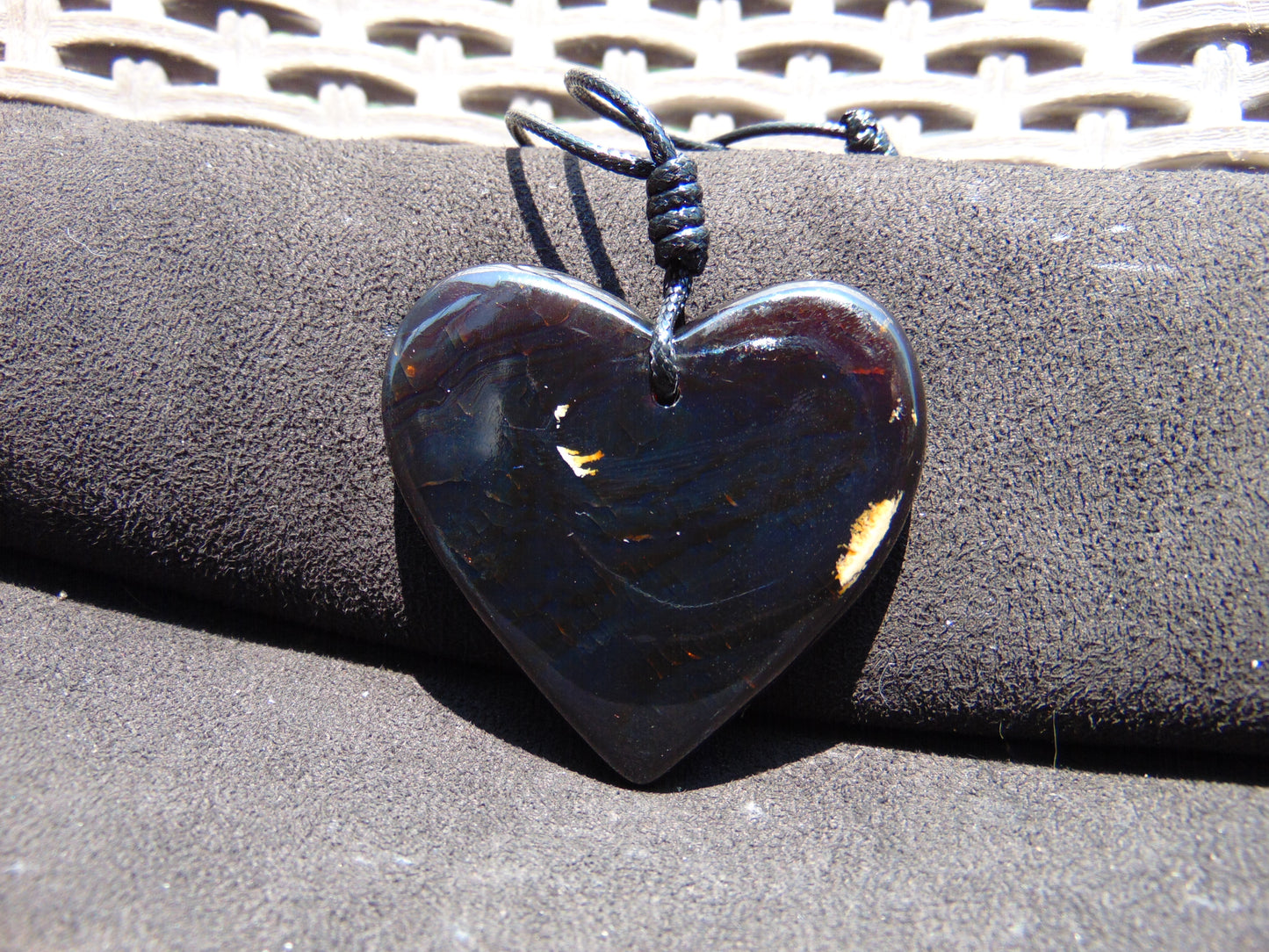24 gr Heart Pendant Indonesian Cherry Red Amber for Healing PDY744