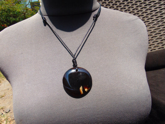 10 gr Chip Pendant Indonesian Amber for Healing AJ65
