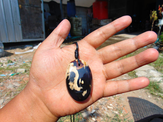 21 gram Pendant Indonesian white Blue Amber for Healing 26A369
