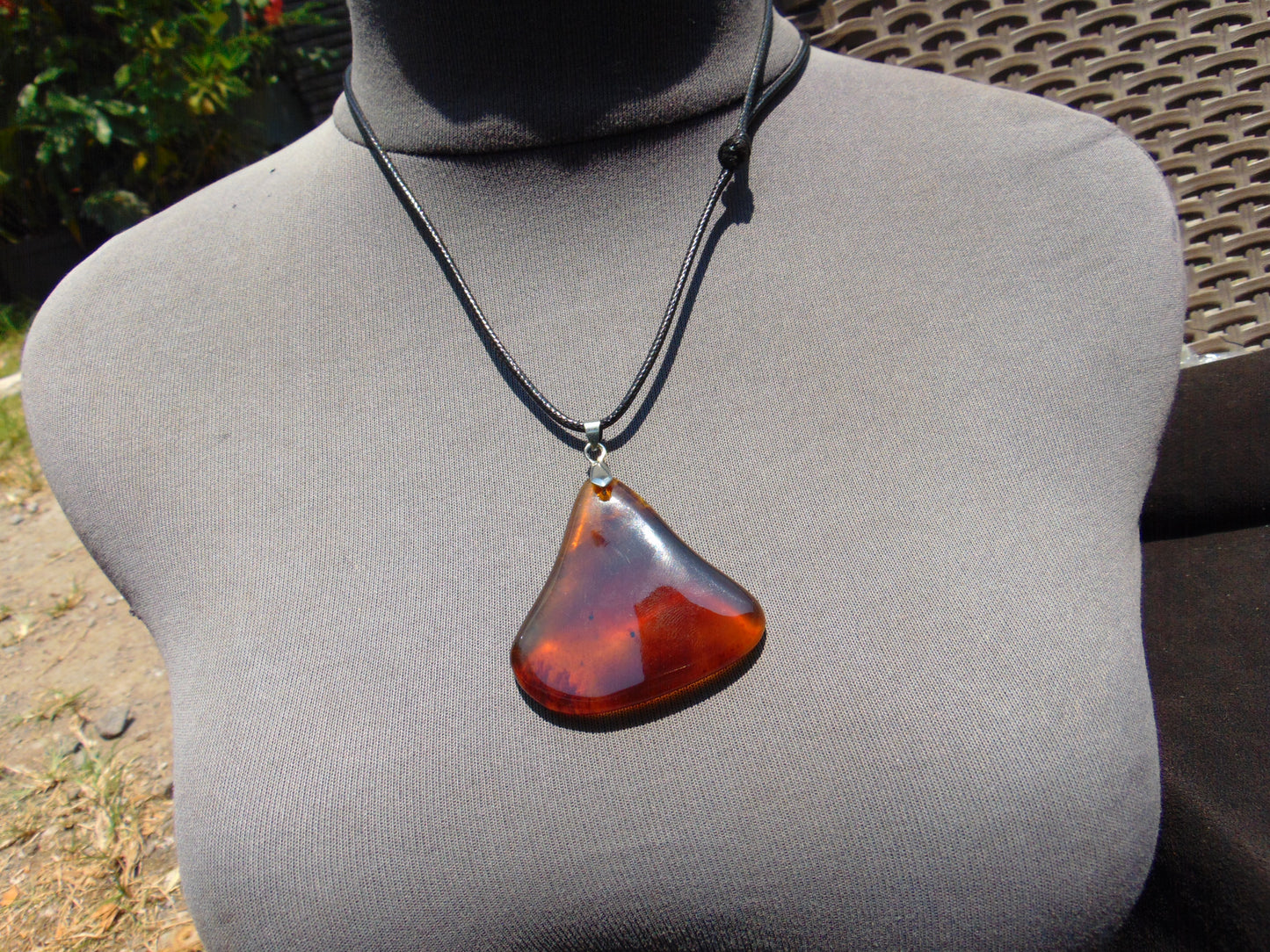 19 gr Pendant Indonesian Cherry Amber for Healing 25F15