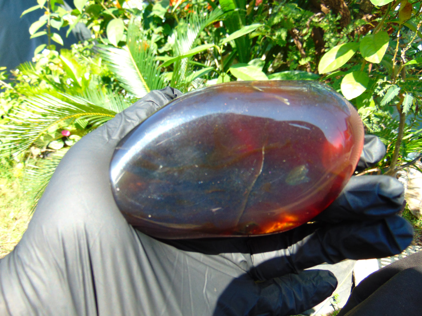 121 gram calligraphy carving ALLAH AKHBAR Indonesian Purple Red Amber for Healing CA5