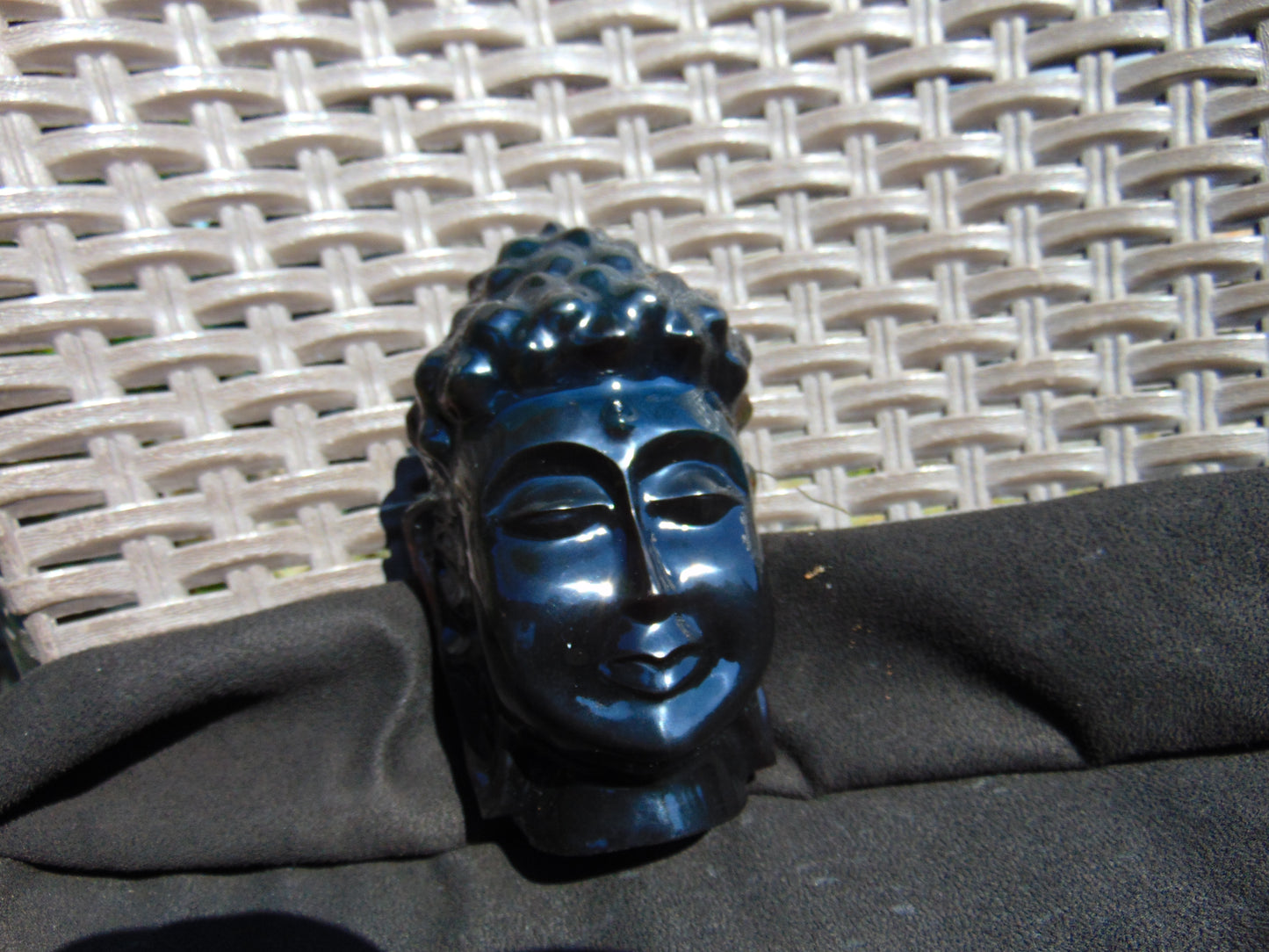 282 gr Buddha head carving 119x73x65 mm on Indonesian Black Blue Amber for Healing BD3D1