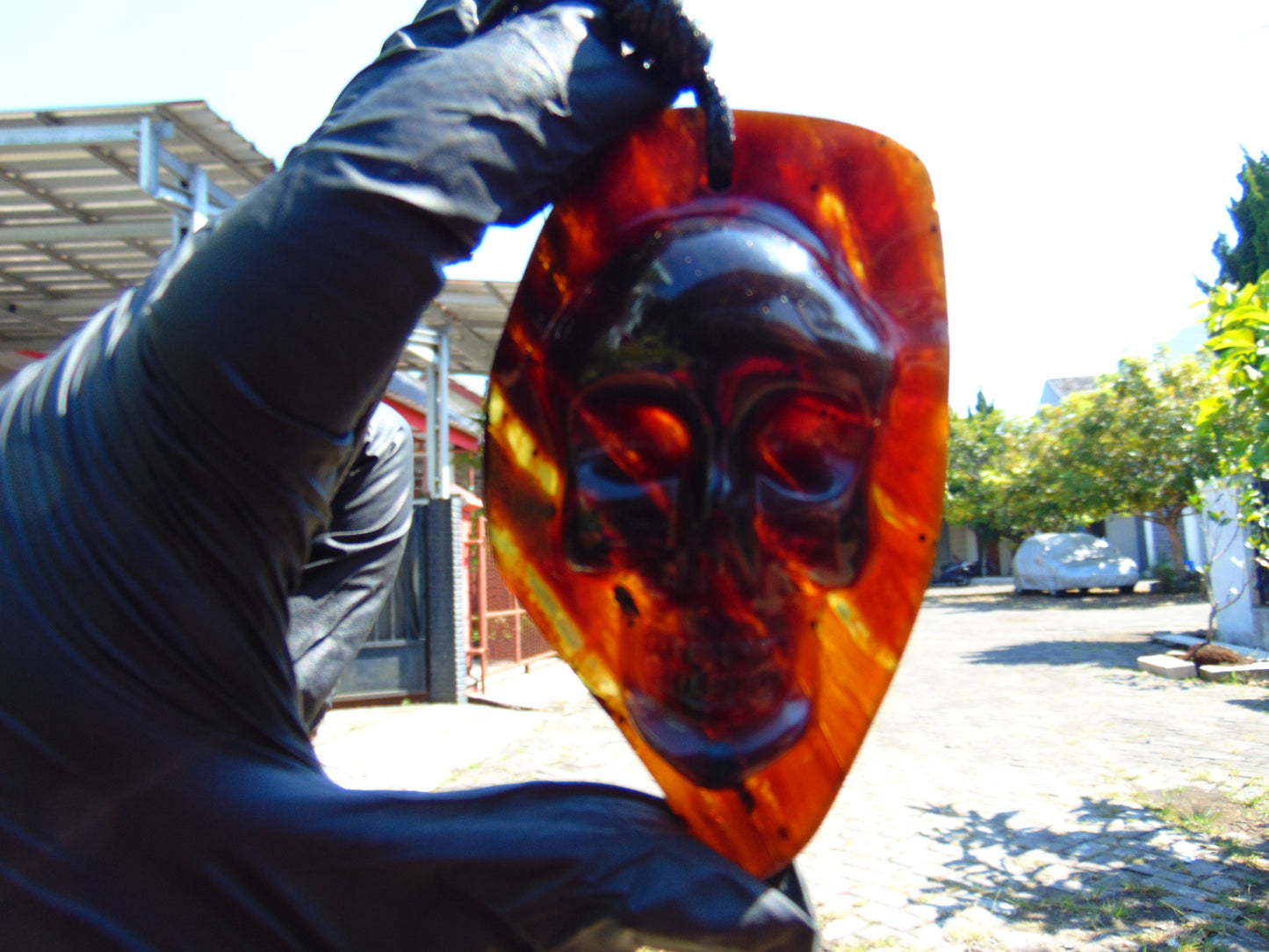 35 gr Skull carving Pendant Indonesian Amber for Healing S2D8