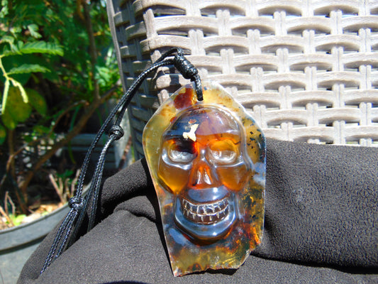 34 gr Skull carving Pendant Indonesian Yellow Green Blue Amber for Healing S2D2