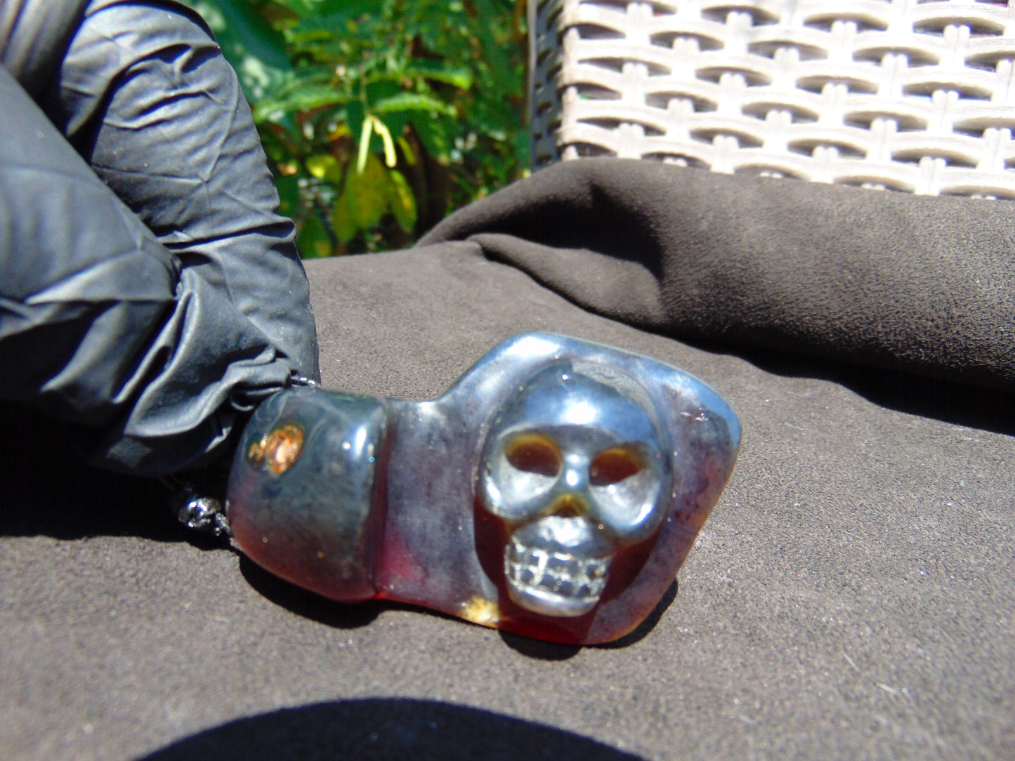 29 gr Skull carving Pendant Indonesian Amber for Healing S2D19