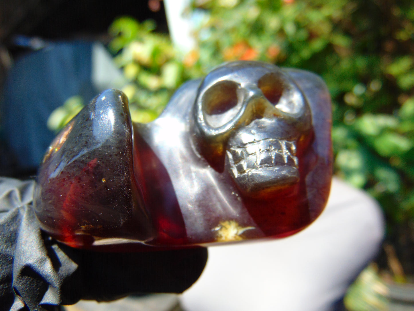 29 gr Skull carving Pendant Indonesian Amber for Healing S2D19