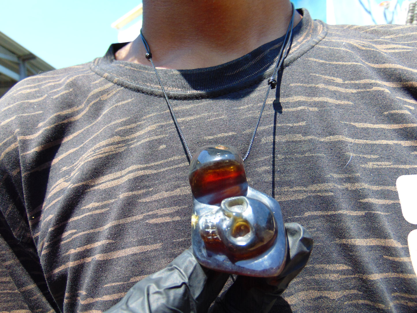 29 gr Skull carving Pendant Indonesian Amber for Healing S2D19