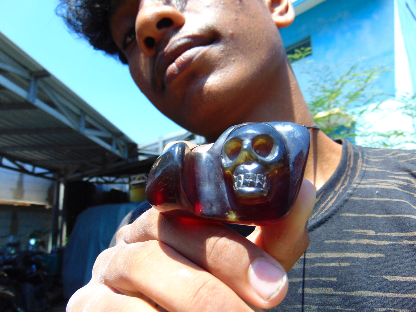 29 gr Skull carving Pendant Indonesian Amber for Healing S2D19