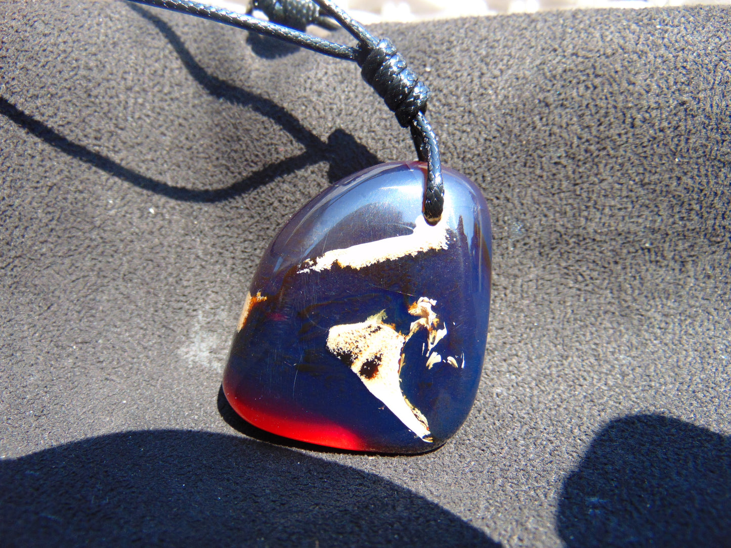 19 gr Pendant 46x26x19 mm Indonesia Sumatera Blue Amber PDY87