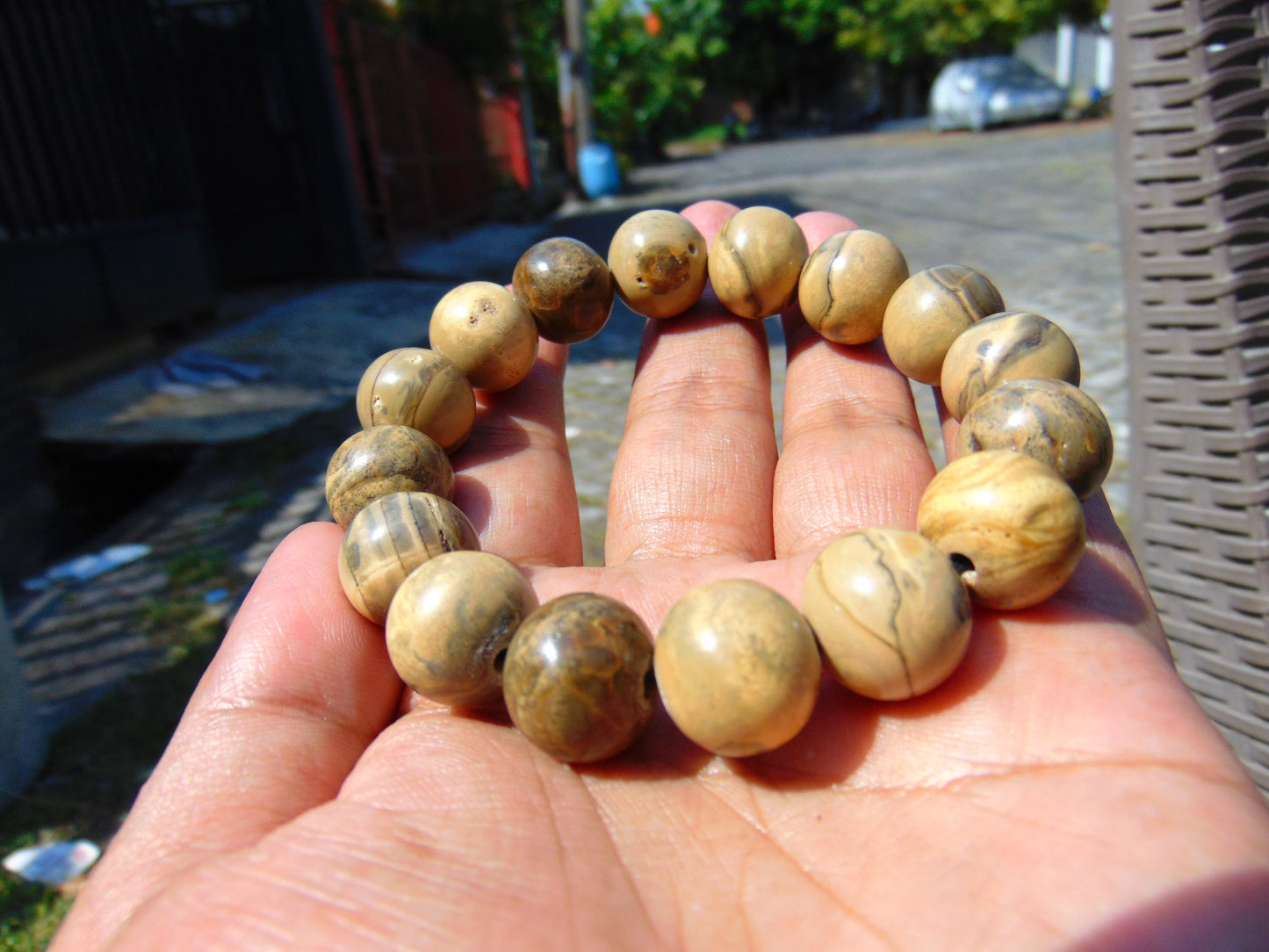 26 gram 16 Beads Mala Bracelet Indonesian perfumed yellow ambil 1 3mm for Healing BTR16