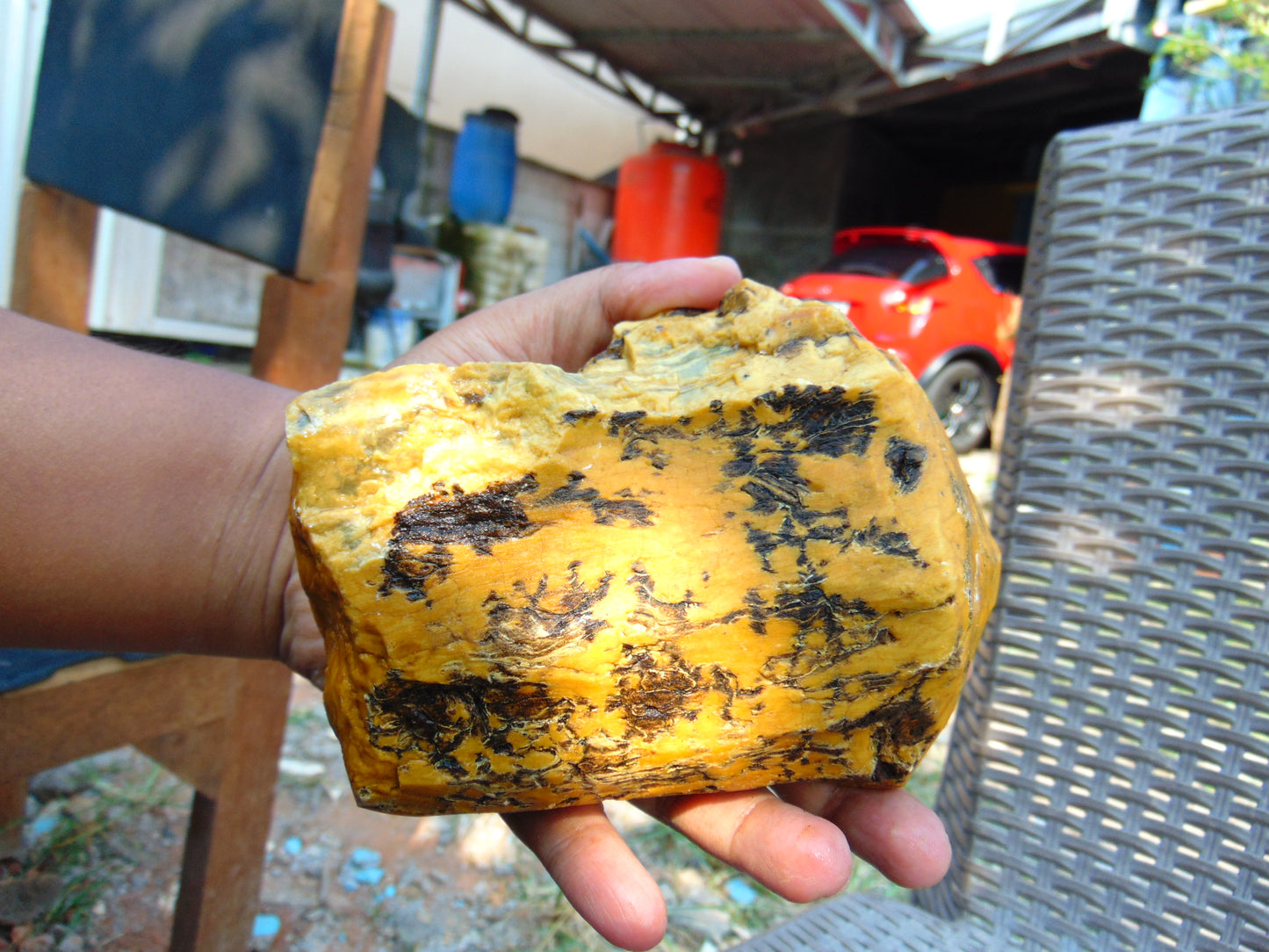 488 gram Polished Indonesia Yellow Aromatic Amber for Healing AY26M143