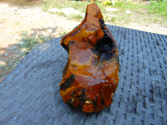 387 gram Polished Indonesia Yellow Aromatic Amber for Healing AY26M135