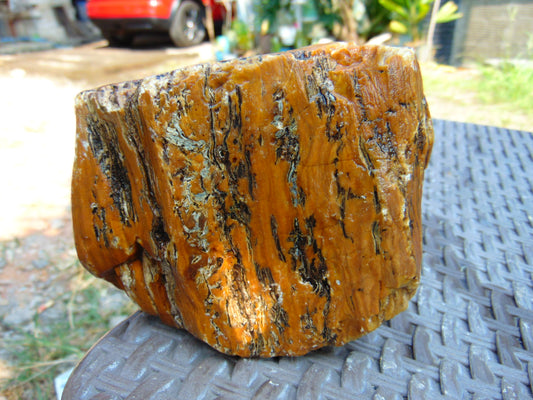 500 gram Polished Indonesia Yellow Aromatic Amber for Healing AY26M140