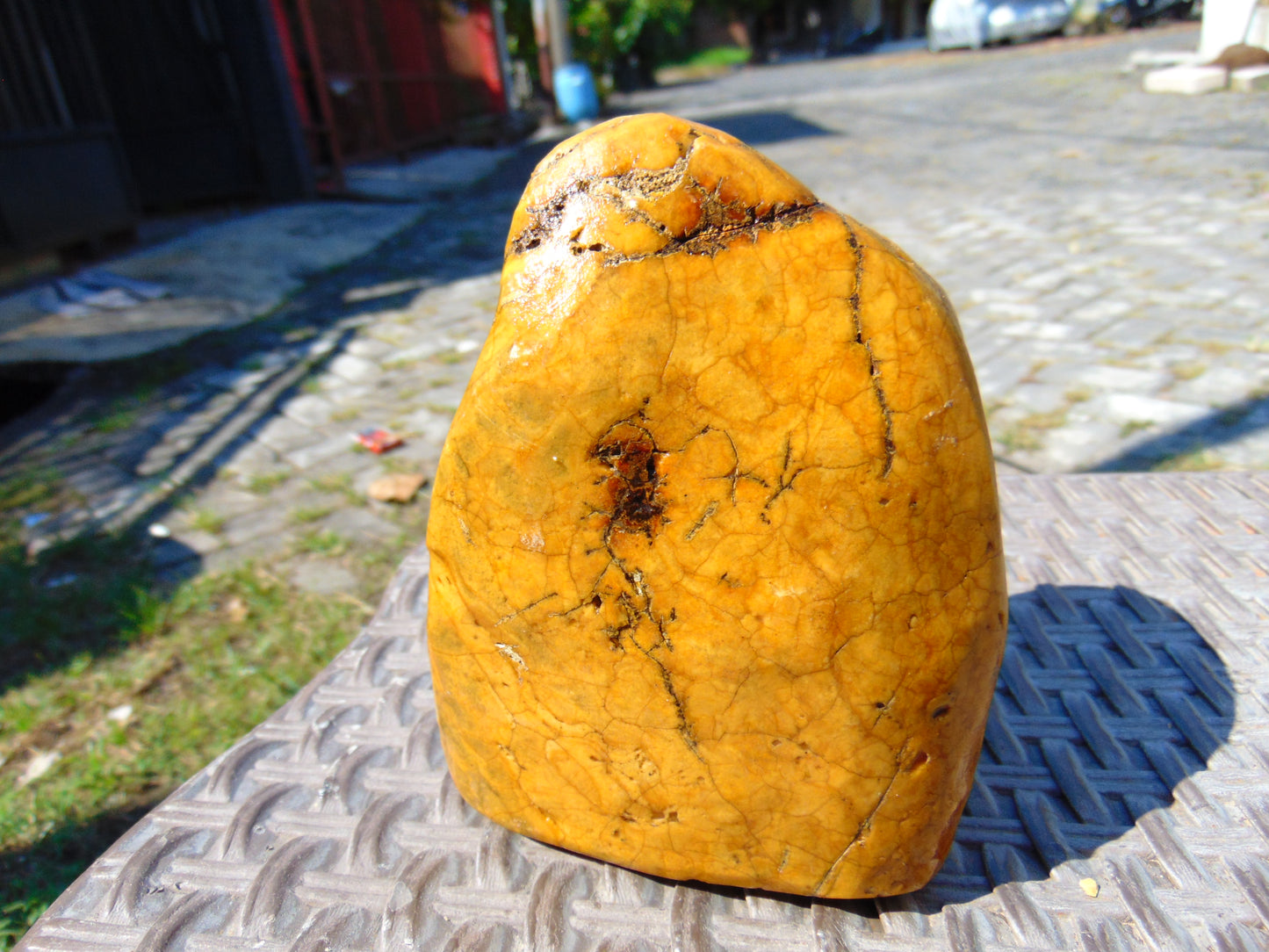460 gram Polished Indonesia Yellow Fragrance Amber for Healing AYAR05