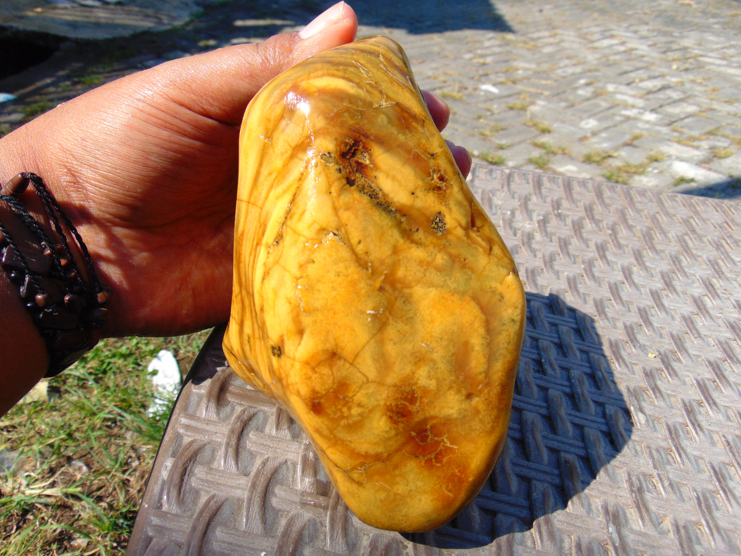 336 gram Polished Indonesia Yellow Fragrance Amber for Healing AYAR01