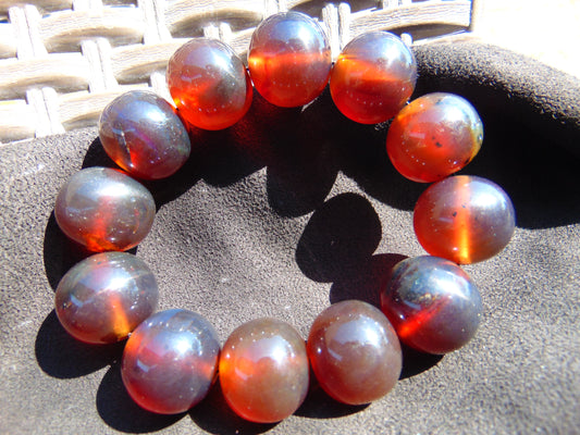 58 gram 12 Beads Mala Bracelet Indonesian Black Blue Amber 20 mm for Healing G20B111