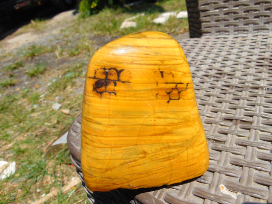 484 gram Polished Indonesia Yellow Fragrance Amber for Healing K818