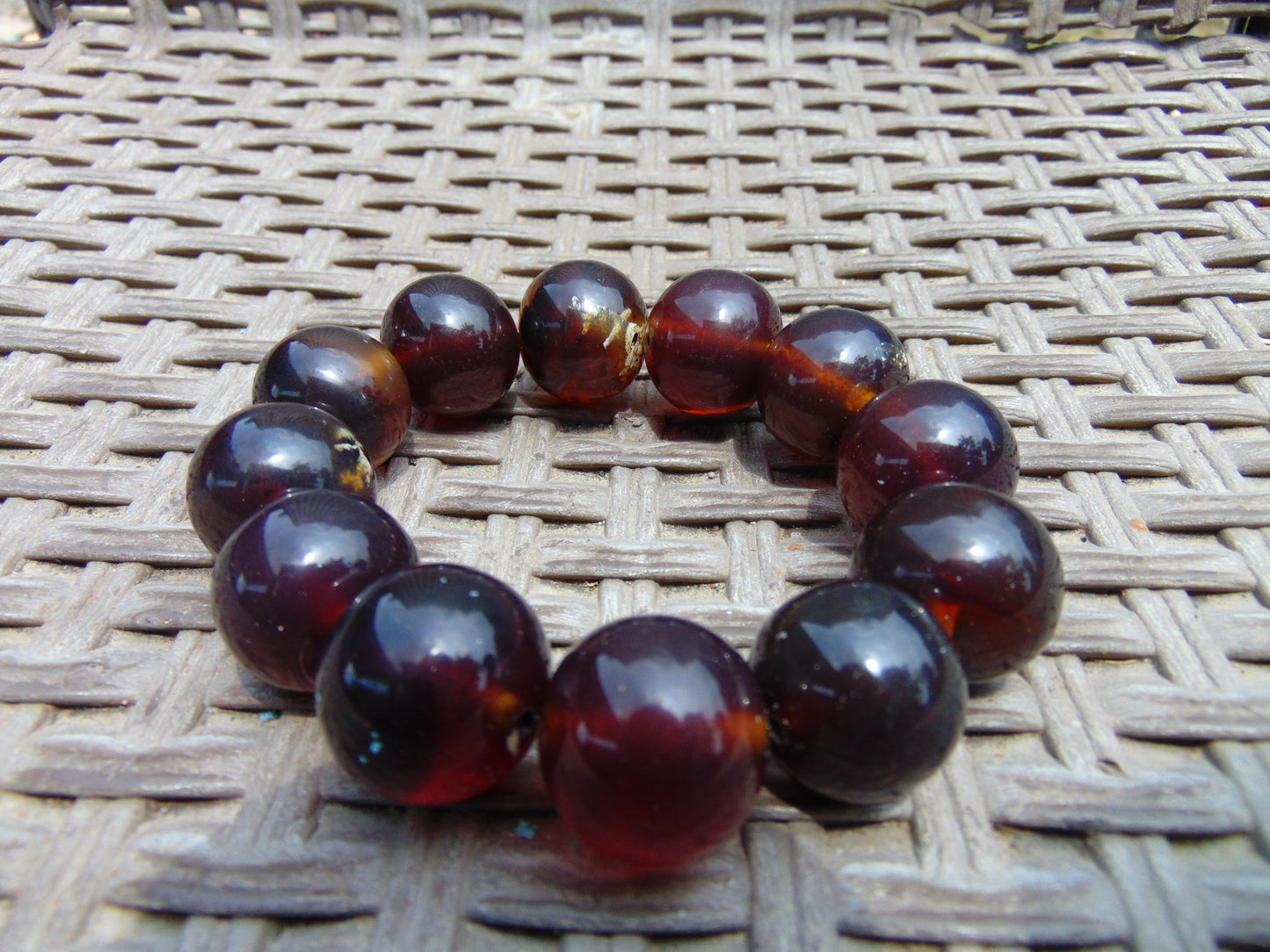 57 gram 12 Beads Mala Bracelet Indonesian Purple Blue Amber 20 mm for Healing BB2