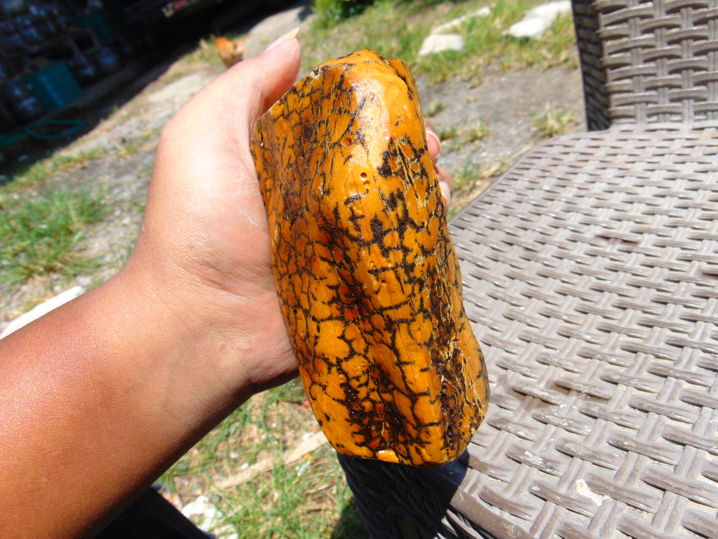 351 gram Polished Indonesia Yellow Fragrance Amber for Healing K823