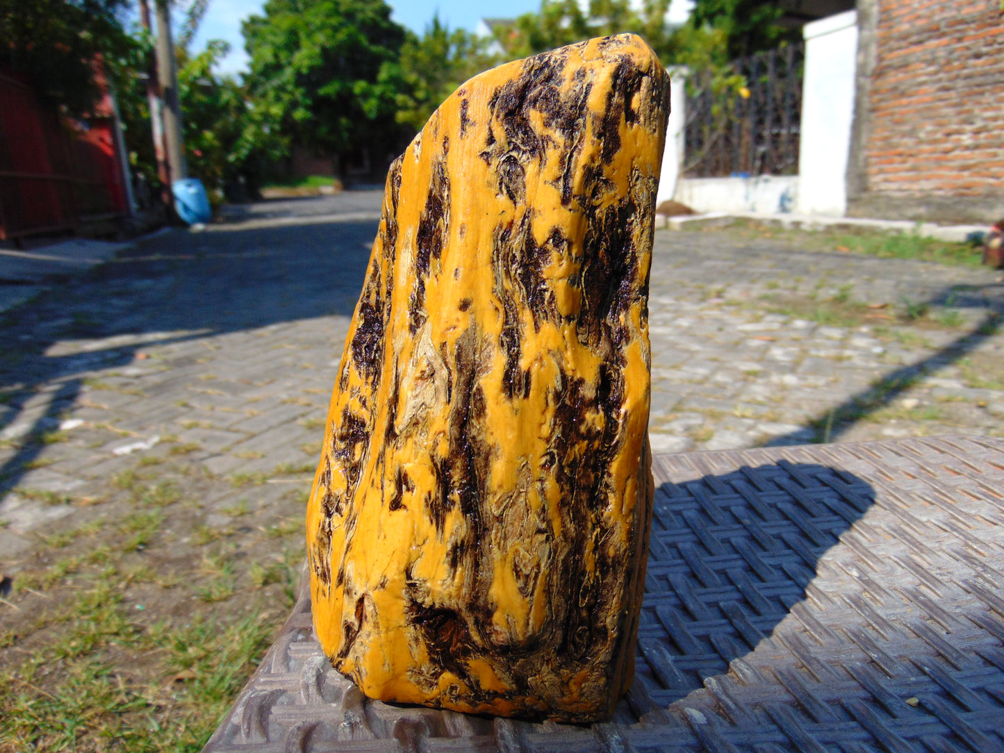 413 gram Polished Indonesia Yellow Fragrance Amber for Healing AYAR09