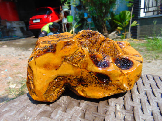 471 gram Polished Indonesia Yellow Aromatic Amber for Healing AY26M124