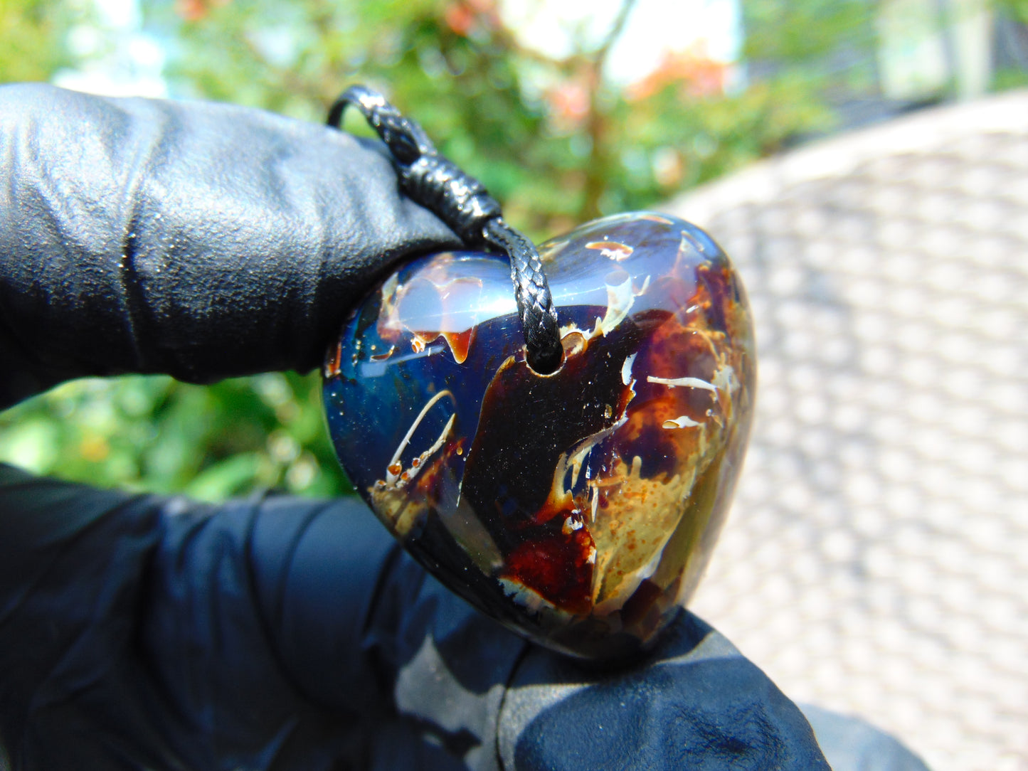 10 gr Heart Pendant Indonesian Blue Amber for Healing 25A353