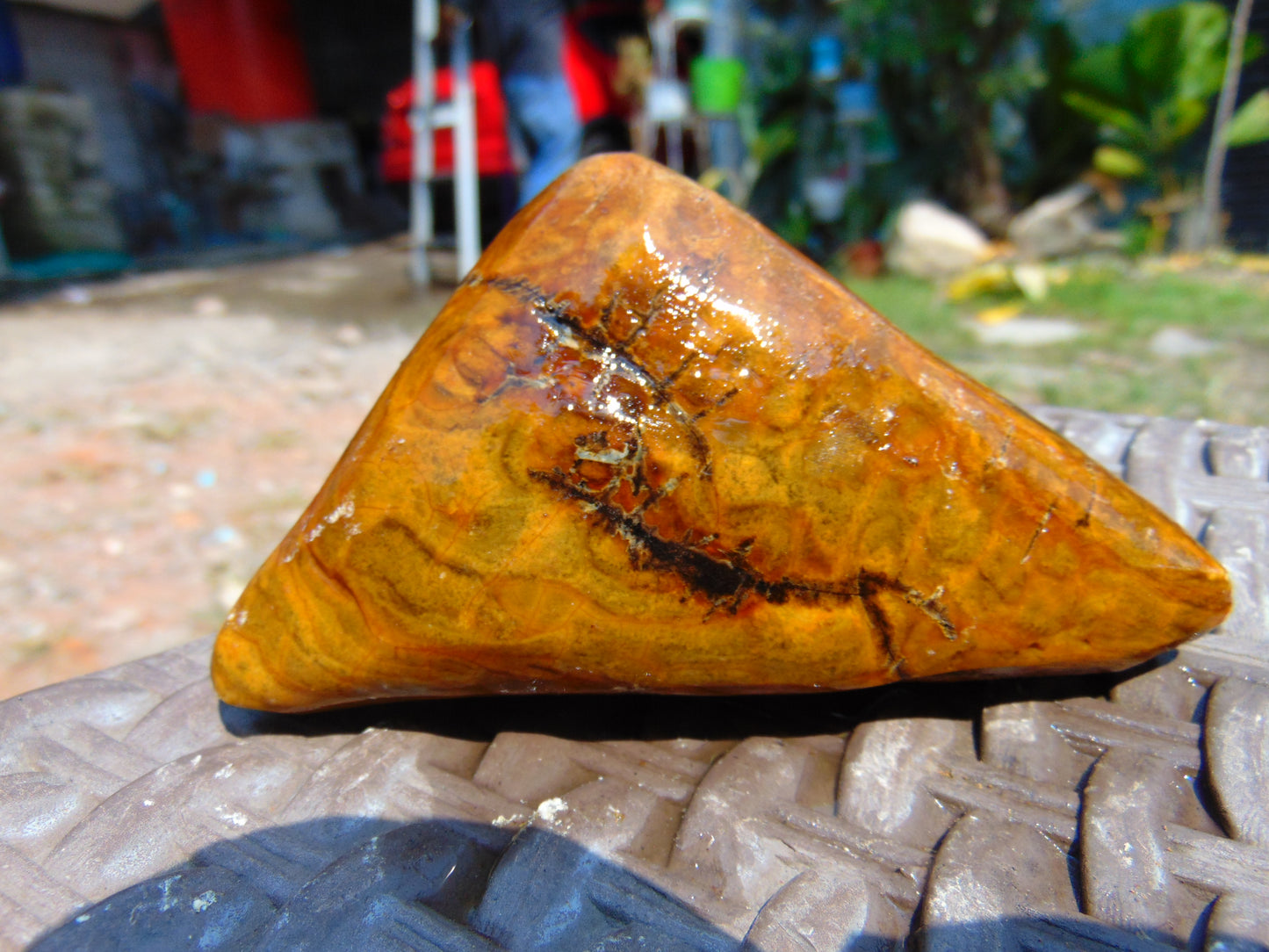 120 gram Polished Indonesia Yellow Aromatic Amber for Healing AY26M136