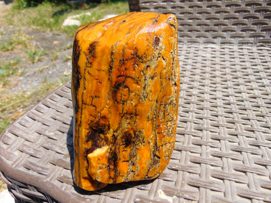 402 gram Polished Indonesia Yellow Fragrance Amber for Healing K824