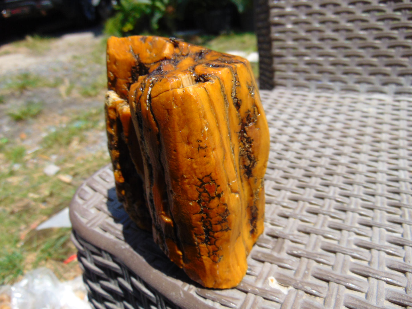 402 gram Polished Indonesia Yellow Fragrance Amber for Healing K824