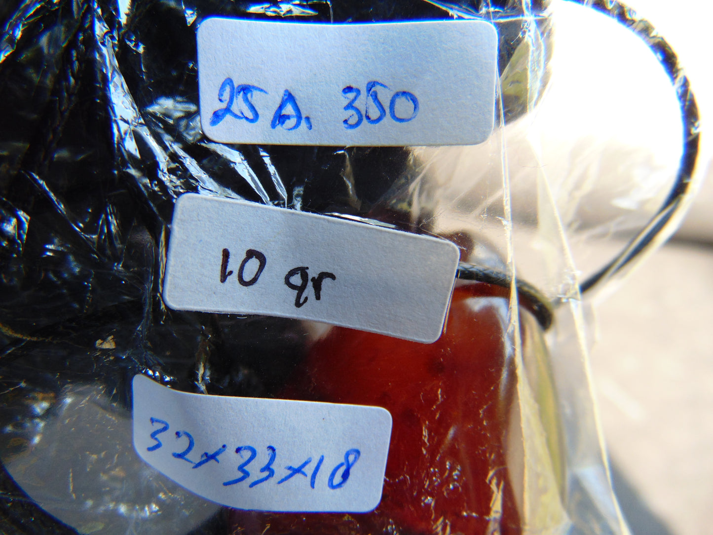 10 gr Heart Pendant Indonesian Blue Amber for Healing 25A350