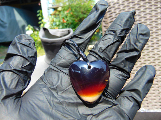 10 gr Heart Pendant Indonesian Blue Amber for Healing 25A344