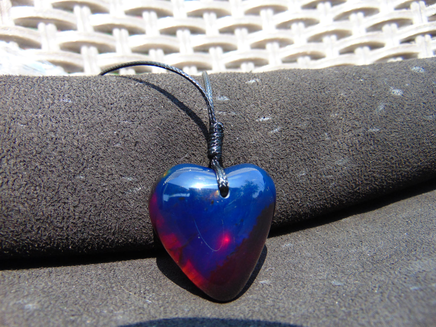 10 gr Heart Pendant Indonesian Blue Amber for Healing 25A349