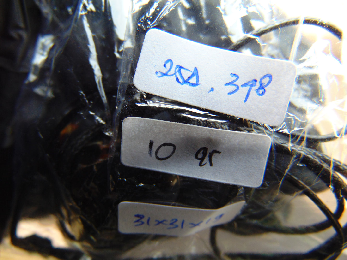 10 gr Heart Pendant Indonesian Black Blue Amber for Healing 25A348