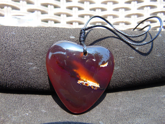 23 gr Heart Pendant Indonesian Inclusion Amber for Healing 25A337