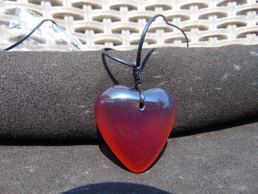 17 gr Heart Pendant Indonesian Red Blue Amber for Healing 25A335