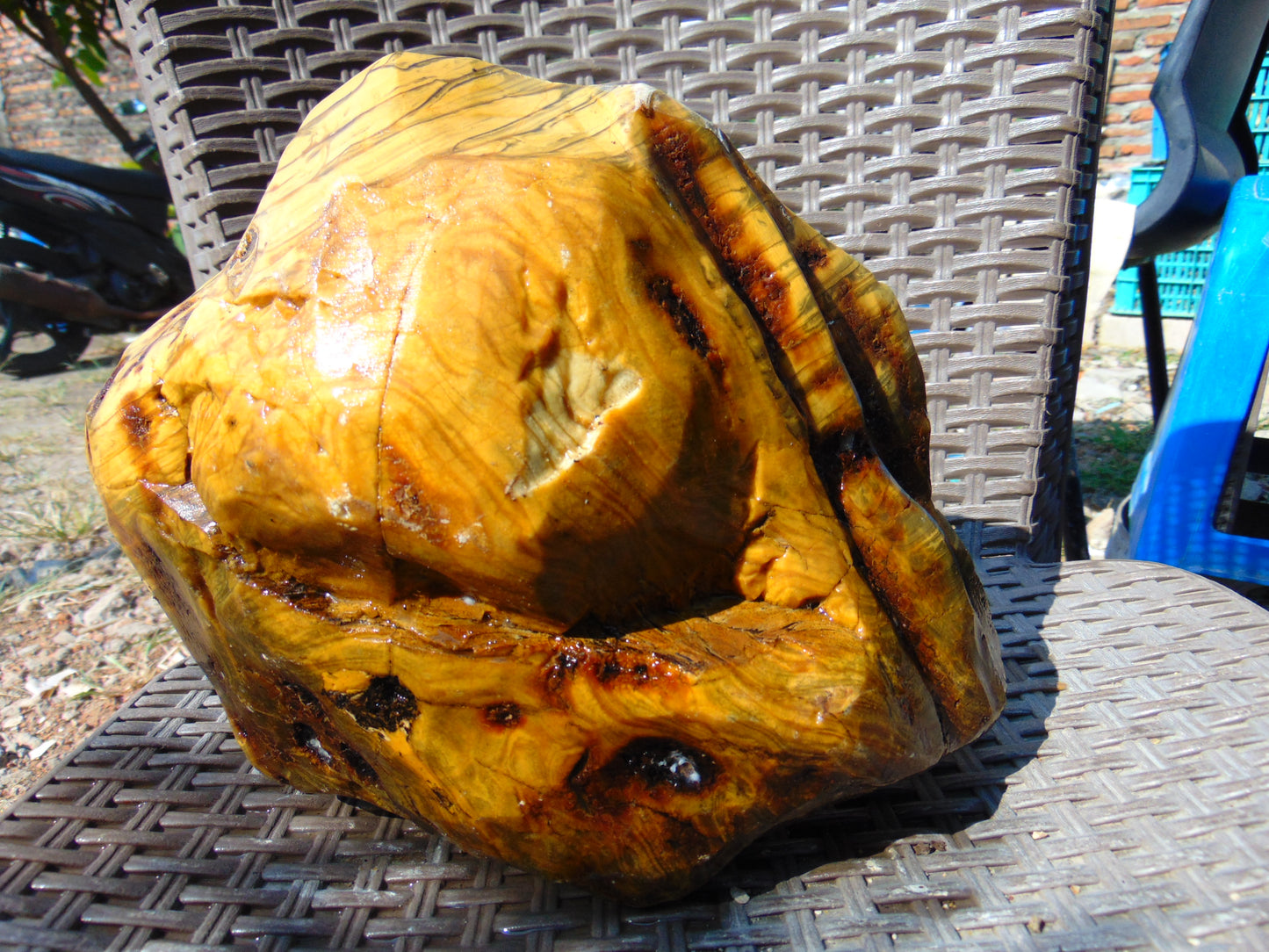 2985 gram Polished Indonesia Yellow Aromatic Zebra Amber for Healing AY26M165