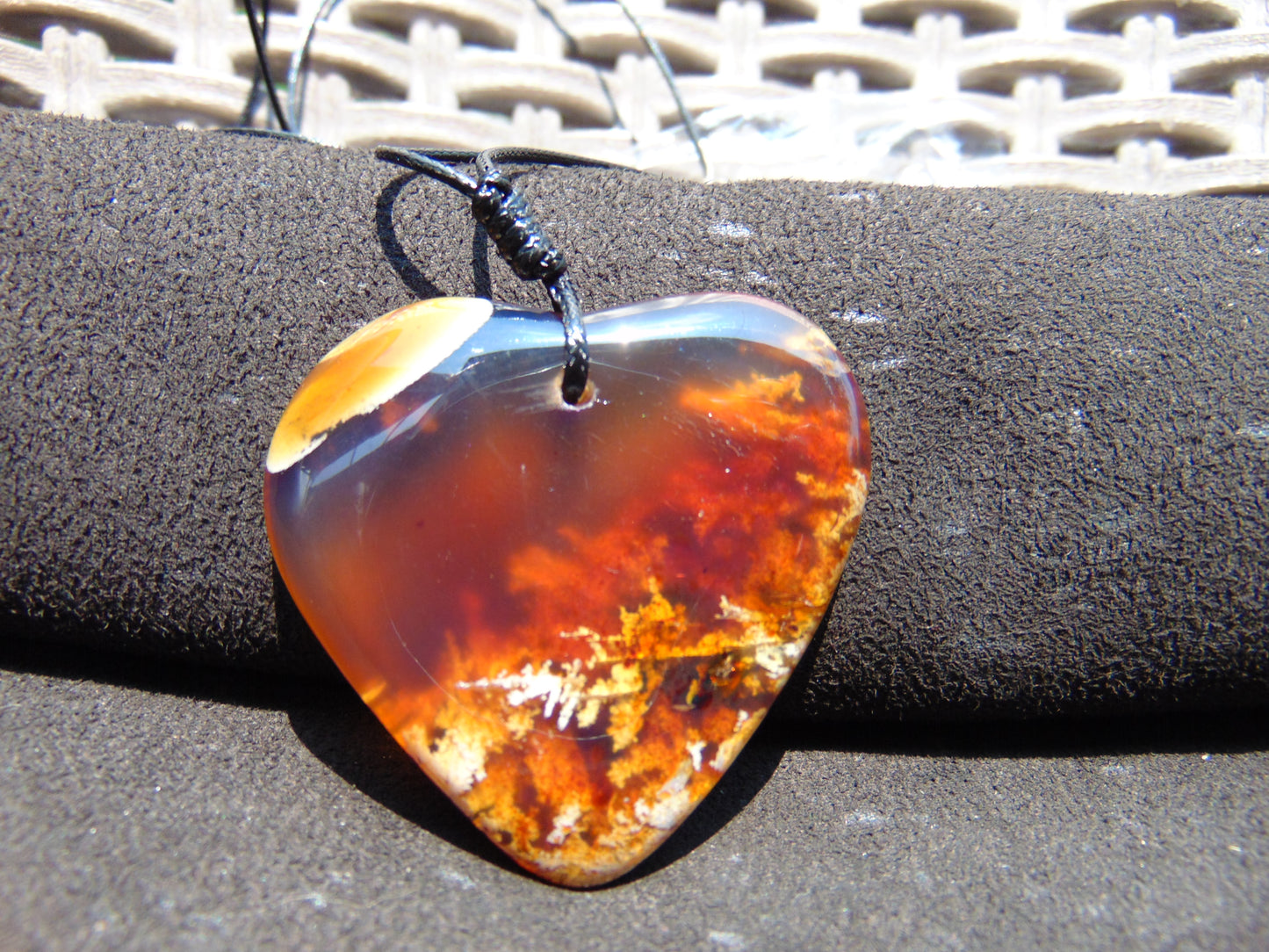 12 gr Heart Pendant Indonesian  Amber for Healing 25A224
