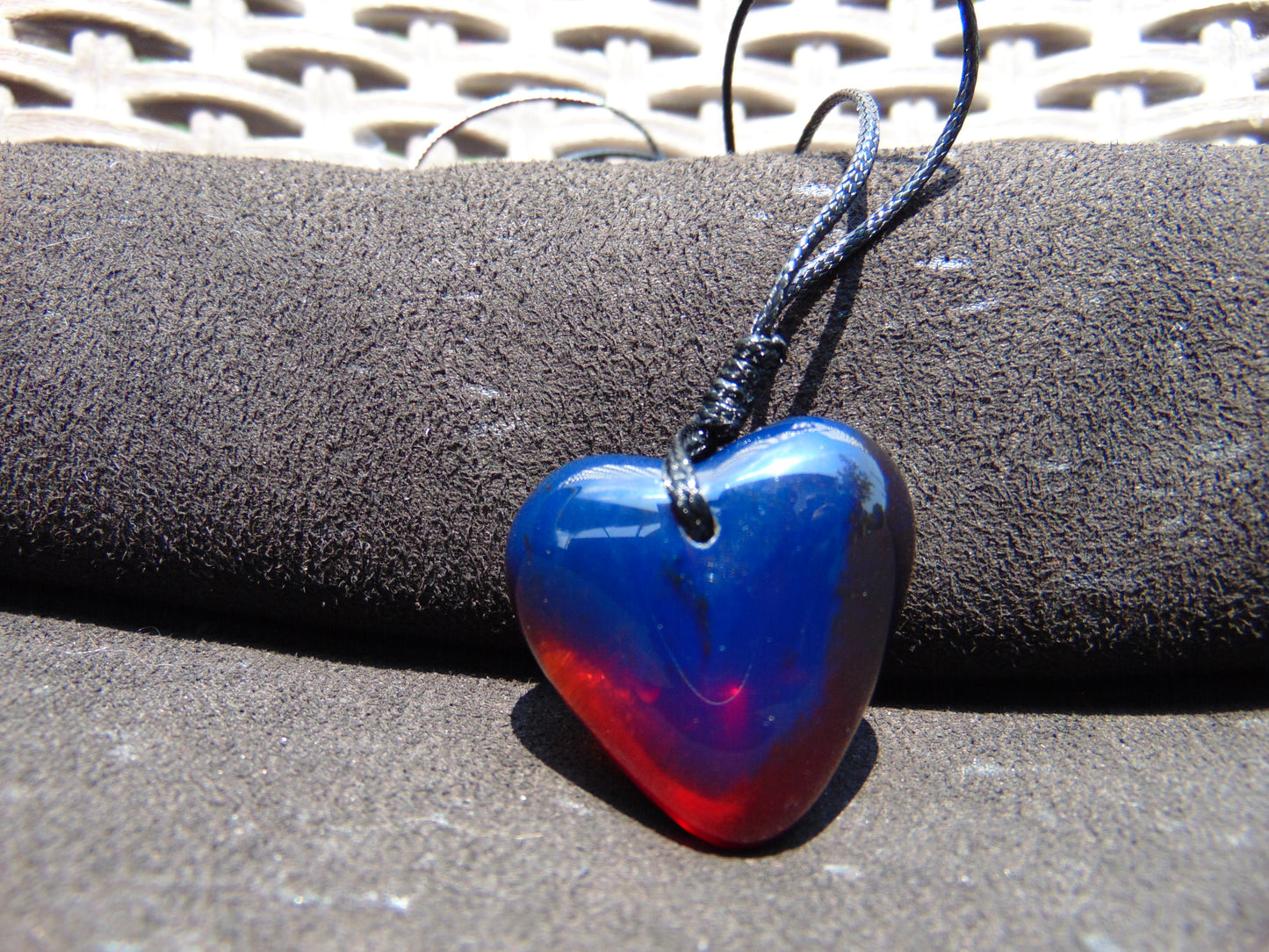 9 gr Heart Pendant Indonesian Blue Amber for Healing 25A345