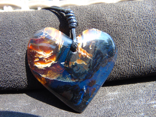 21 gr 50X53X15 mm  Pendant Indonesian  Blue Amber for Healing AR31