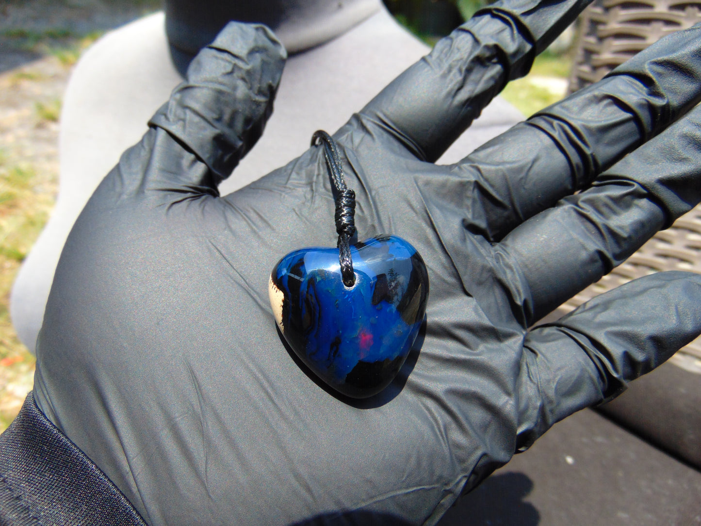 9 gr Heart Pendant Indonesian Blue Amber for Healing 25A351