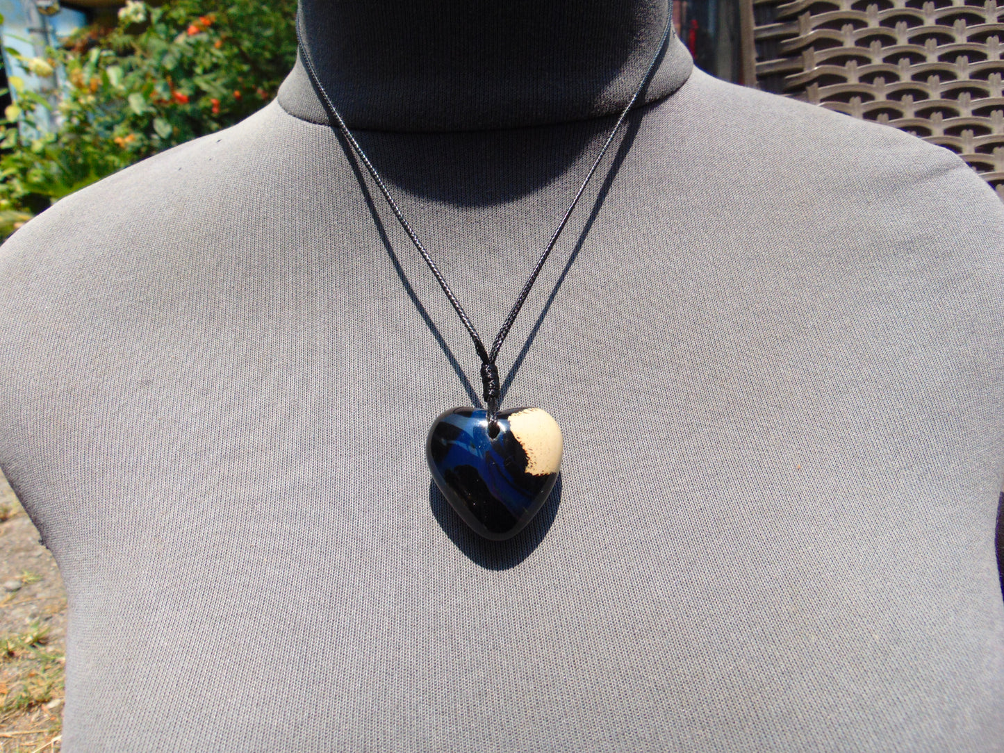 9 gr Heart Pendant Indonesian Blue Amber for Healing 25A351
