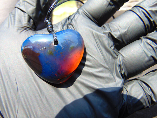 11 gr Heart Pendant Indonesian Blue Amber for Healing 25A354
