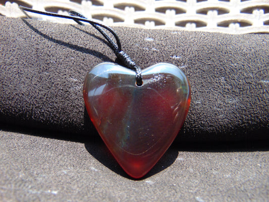 10 gr Heart Pendant Indonesian Amber for Healing 25A265