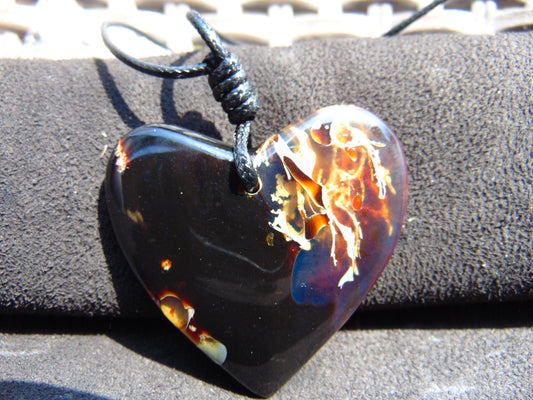 17 gram 50x44x13 mm  Pendant Indonesian Amber for Healing 25Y27A