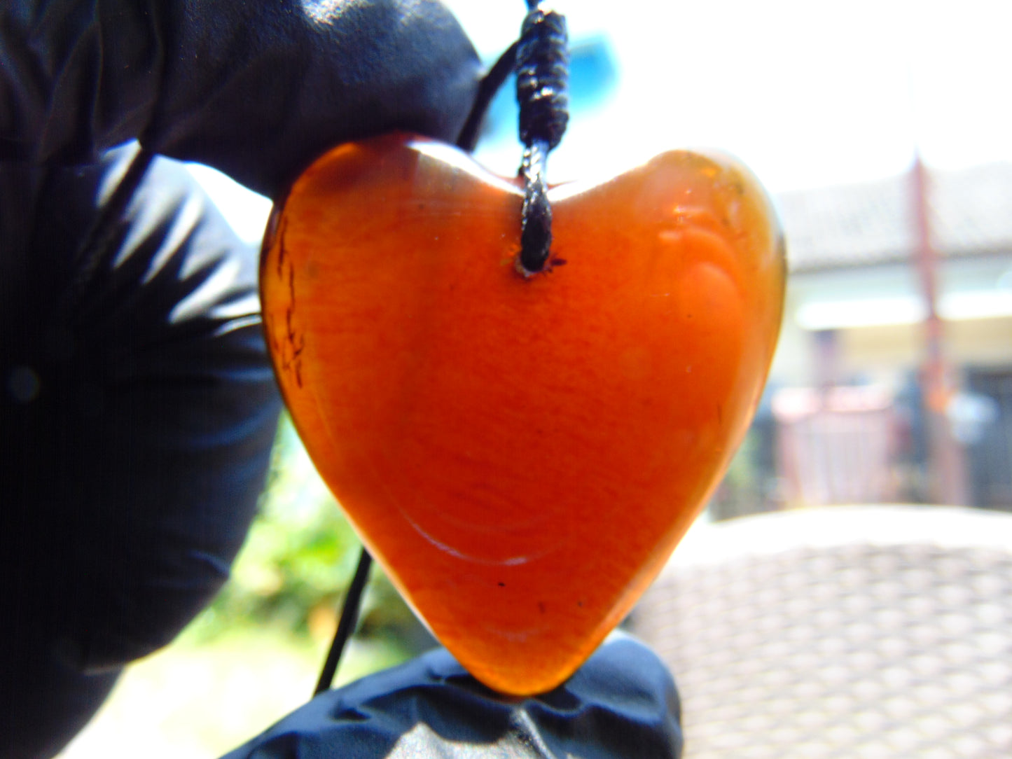 10 gr Heart Pendant Indonesian Amber for Healing 25A265