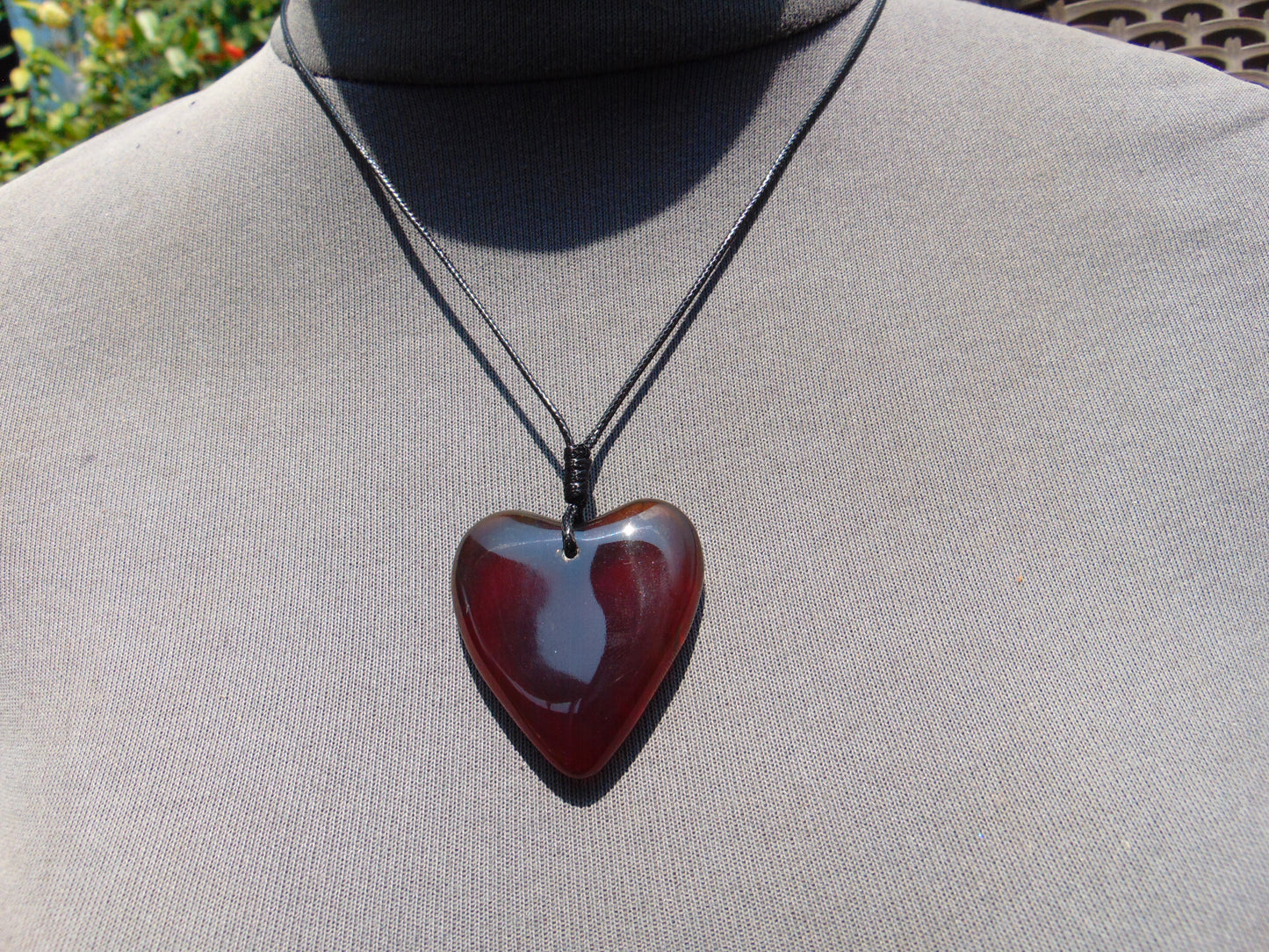 10 gr Heart Pendant Indonesian Amber for Healing 25A265